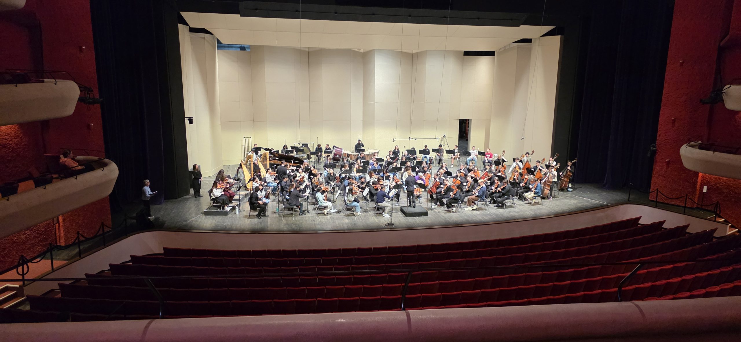 SOUNDS student on field trip to see CSO at IU
